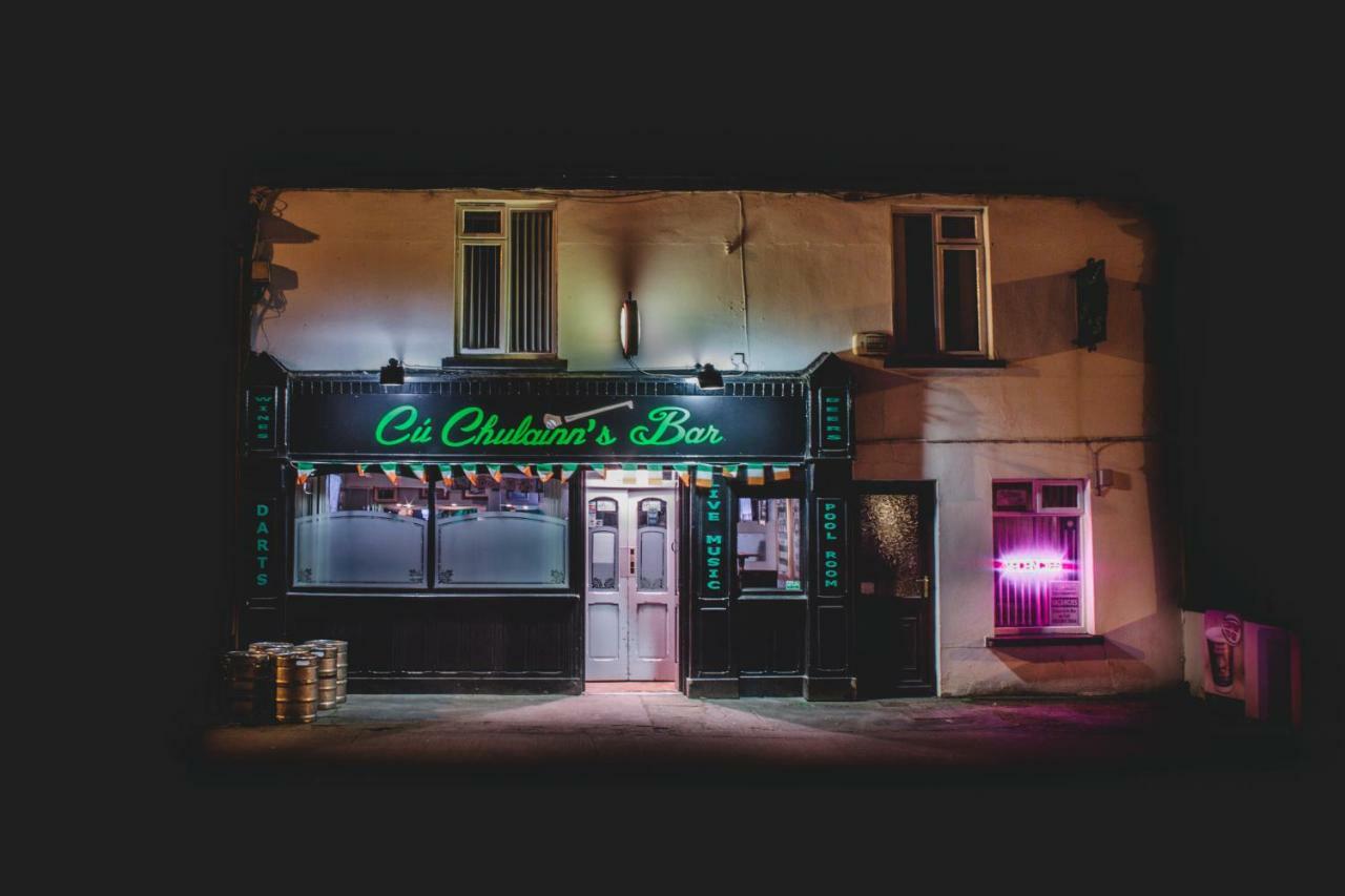 Cu Chulainns Accommodation Westport Bagian luar foto